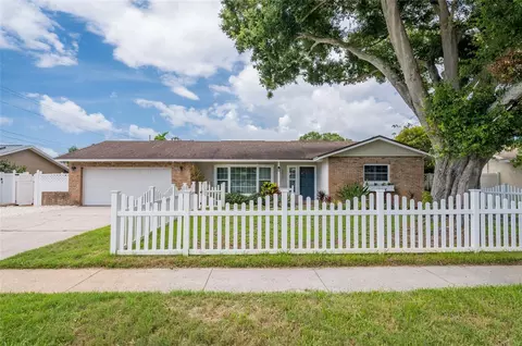12473 90th Ave, Seminole, FL 33772