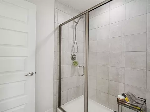 Bath - 16137 61st Ln E, Parrish, FL 34219 photo 1 of 5