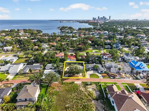289 Rafael Blvd NE, Saint Petersburg, FL 33704