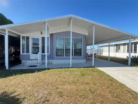 35220 Dodie Dr #13, Zephyrhills, FL 33541