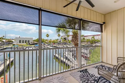 5923 Anchorage Way S, Saint Petersburg, FL 33712