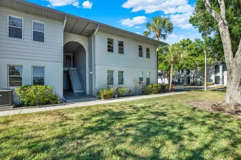 10800 Us Highway 19 N #136, Pinellas Park, FL 33782
