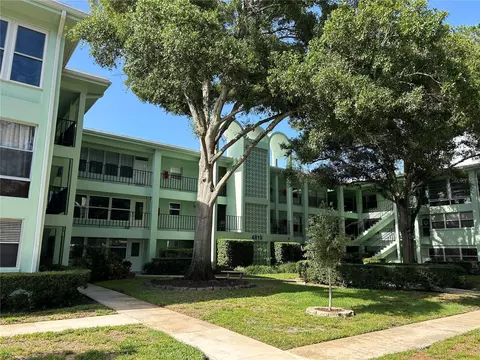 4819 8th Ave N #207, Saint Petersburg, FL 33713