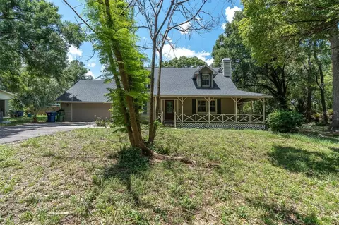 10422 N Woodmere Rd, Tampa, FL 33617