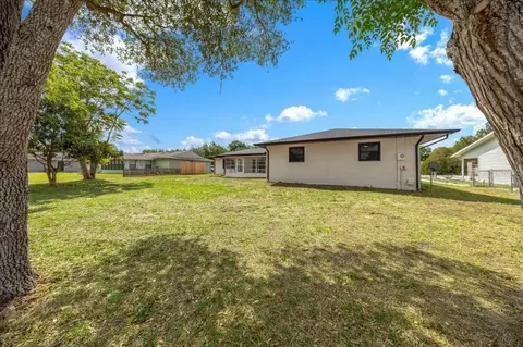 Exterior - 59 Silver Pl, Ocala, FL 34472 photo 5 of 7