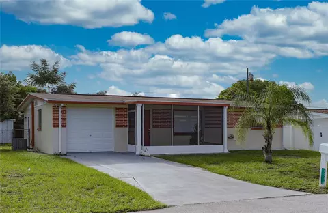 2048 Melody Dr, Holiday, FL 34691