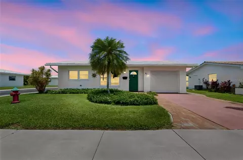 9771 37th St N, Pinellas Park, FL 33782