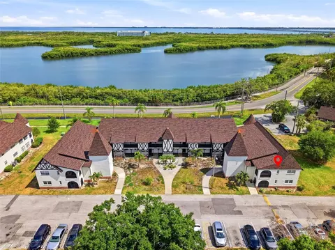 316 N Bayshore Blvd #208, Clearwater, FL 33759