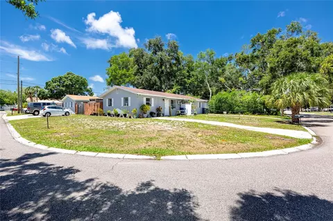 122 Wertz Dr, Largo, FL 33771