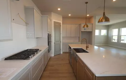 Kitchen - 17577 Foxtail Loop, Venice, FL 34293 photo 3 of 3