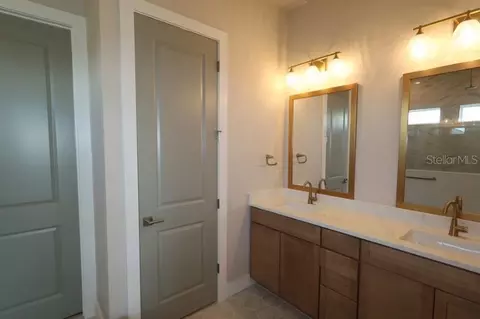 Bath - 17577 Foxtail Loop, Venice, FL 34293 photo 1 of 2