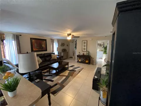 Living - 10328 Summerview Cir, Riverview, FL 33578 photo 2 of 3
