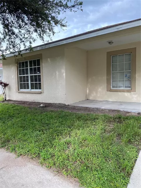 Exterior - 10328 Summerview Cir, Riverview, FL 33578 photo 2 of 8