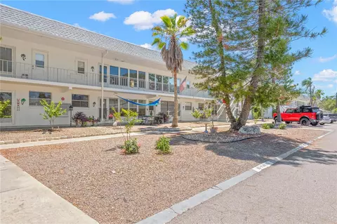 1221 Drew St #E12, Clearwater, FL 33755