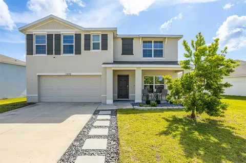 13688 Wineberry Dr, Dade City, FL 33525