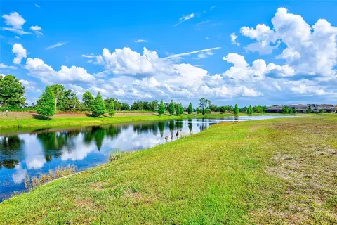 View/Area - 6951 Crestpoint Dr, Apollo Beach, FL 33572 photo 2 of 7
