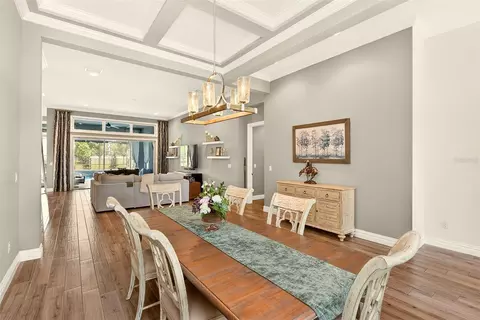 Dining - 6951 Crestpoint Dr, Apollo Beach, FL 33572 photo 3 of 4
