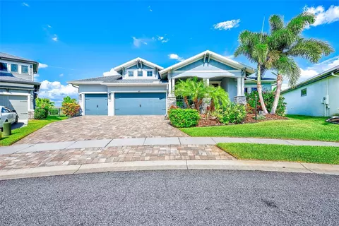 Exterior - 6951 Crestpoint Dr, Apollo Beach, FL 33572 photo 14 of 16
