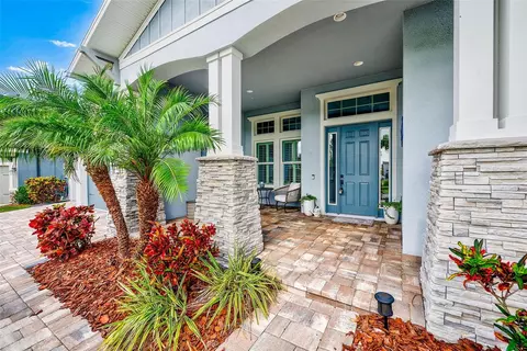 Exterior - 6951 Crestpoint Dr, Apollo Beach, FL 33572 photo 16 of 16
