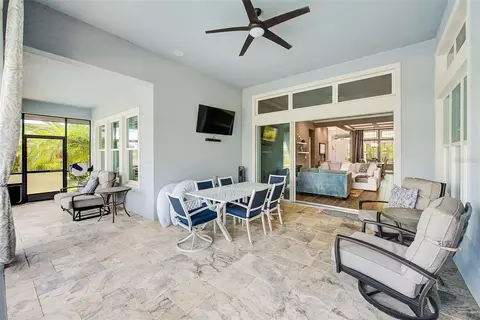 Exterior - 6951 Crestpoint Dr, Apollo Beach, FL 33572 photo 5 of 16