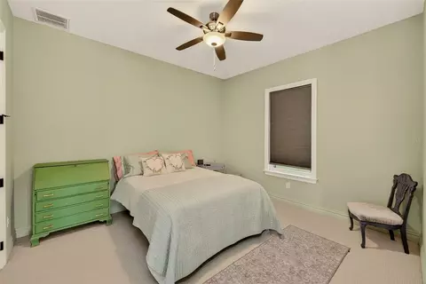 Bedroom - 6951 Crestpoint Dr, Apollo Beach, FL 33572 photo 7 of 8