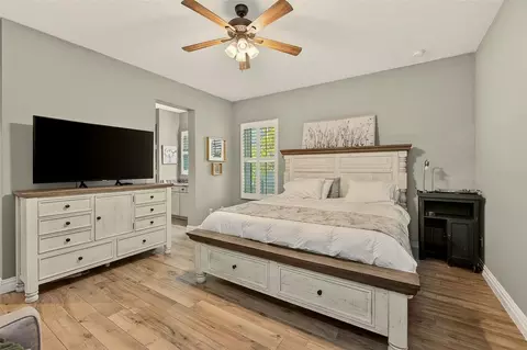 Bedroom - 6951 Crestpoint Dr, Apollo Beach, FL 33572 photo 5 of 8