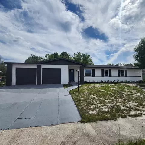 7444 Holiday Dr, Spring Hill, FL 34606