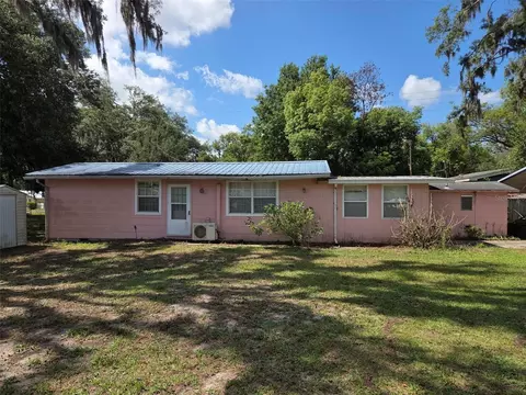 4534 Seaberg Rd, Zephyrhills, FL 33541