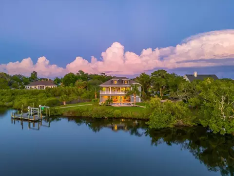 1462 N Jasmine Ave, Tarpon Springs, FL 34689