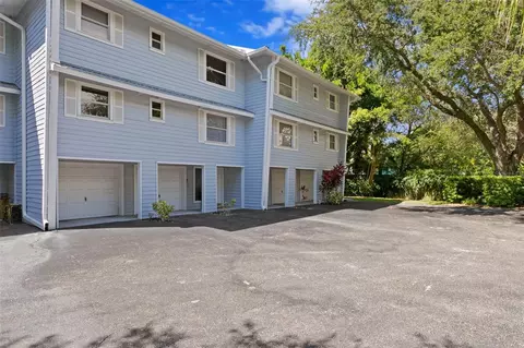 4863 W Flamingo Rd #2, Tampa, FL 33611
