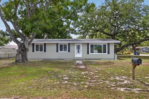749 Palm Ave, Largo, FL 33770