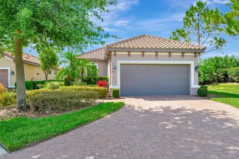 4732 Alexandria Ct, Palmetto, FL 34221