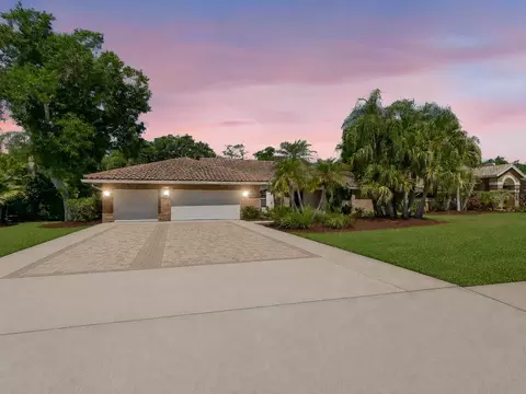 2402 Huntington Blvd, Safety Harbor, FL 34695