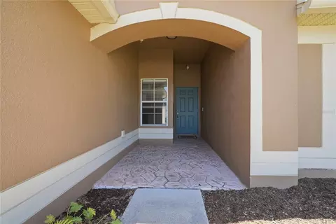 698 Winthrop Dr, Spring Hill, FL 34609 photo 4
