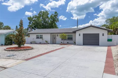 5576 Williamsdale Ct, Seminole, FL 33772
