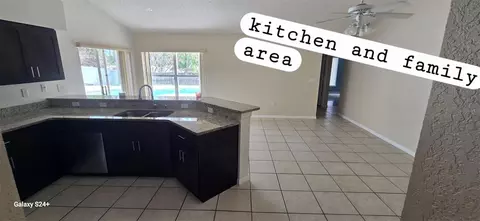 Kitchen - 131 Clowson Ct, Ocoee, FL 34761 photo 1 of 5