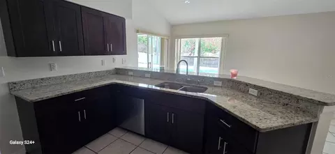 Kitchen - 131 Clowson Ct, Ocoee, FL 34761 photo 3 of 5