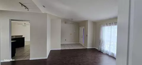 Living - 131 Clowson Ct, Ocoee, FL 34761 photo 11 of 12