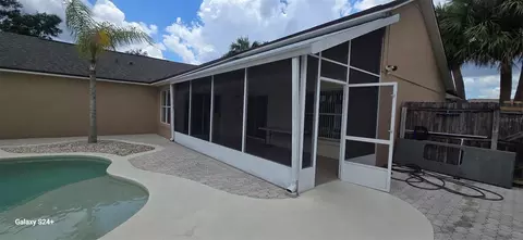 Exterior - 131 Clowson Ct, Ocoee, FL 34761 photo 6 of 8