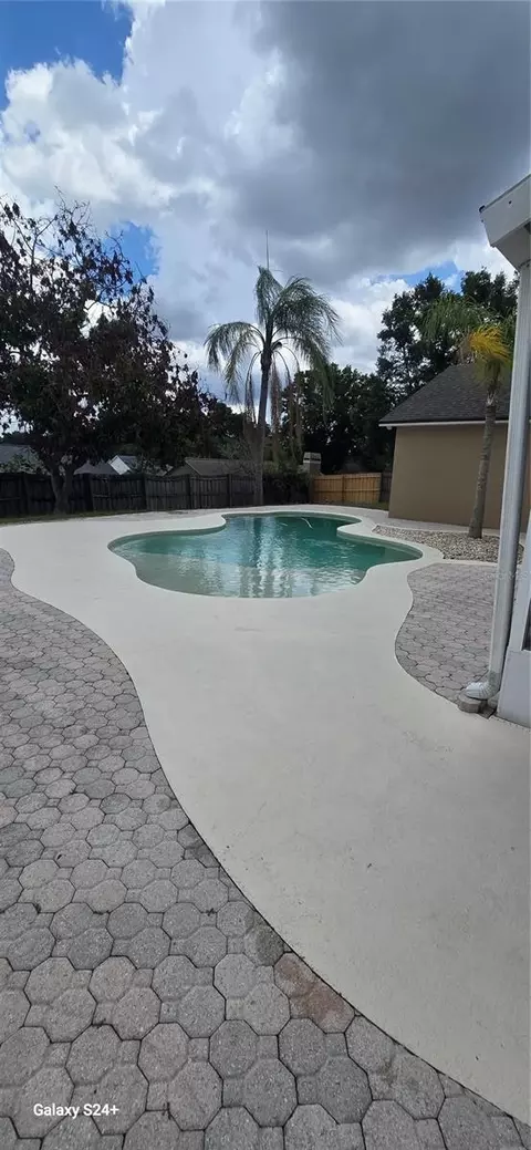 Exterior - 131 Clowson Ct, Ocoee, FL 34761 photo 2 of 8