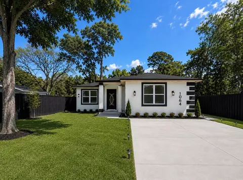 1064 Monroe Ave, Brooksville, FL 34604