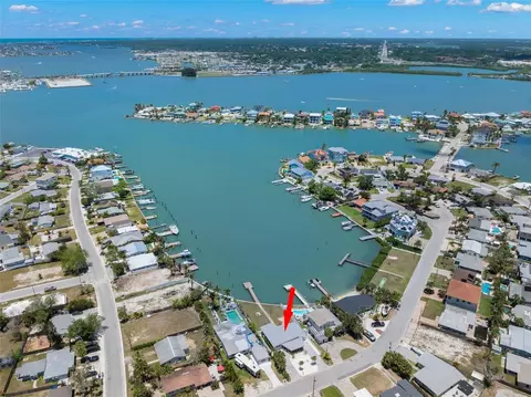 View/Area - 708 Sunset Cv, Madeira Beach, FL 33708 photo 15 of 17