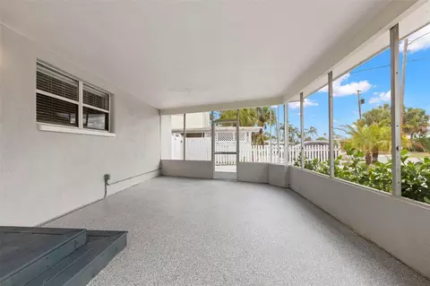 Exterior - 708 Sunset Cv, Madeira Beach, FL 33708 photo 5 of 16