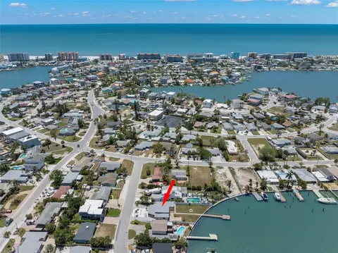 View/Area - 708 Sunset Cv, Madeira Beach, FL 33708 photo 13 of 17