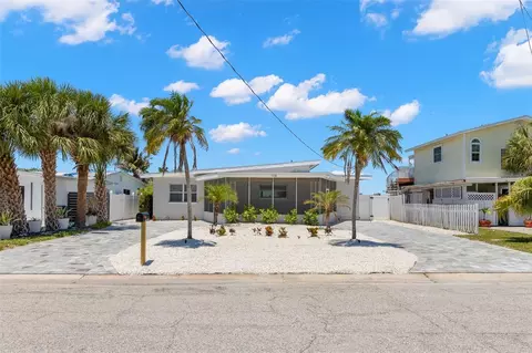 Exterior - 708 Sunset Cv, Madeira Beach, FL 33708 photo 9 of 16