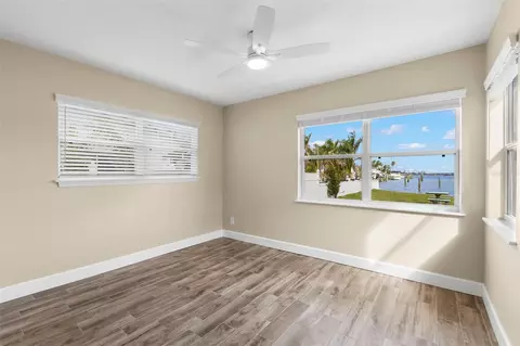 Bedroom - 708 Sunset Cv, Madeira Beach, FL 33708 photo 3 of 6