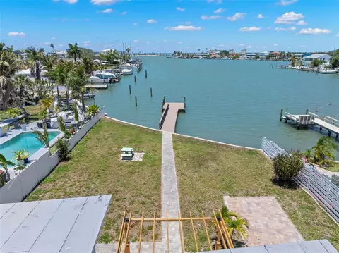 View/Area - 708 Sunset Cv, Madeira Beach, FL 33708 photo 9 of 17
