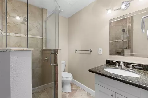 Bath - 708 Sunset Cv, Madeira Beach, FL 33708 photo 1 of 4