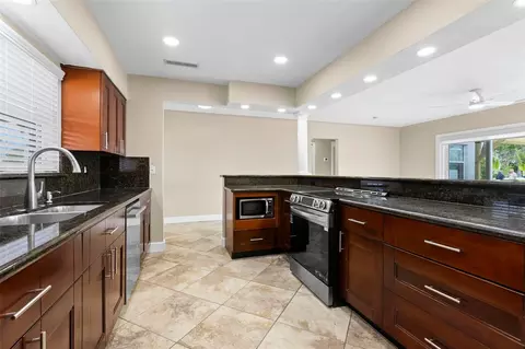 Kitchen - 708 Sunset Cv, Madeira Beach, FL 33708 photo 2 of 3