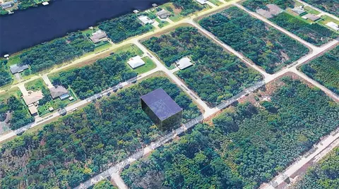 436 Aerostar Ave NW, Lake Placid, FL 33852